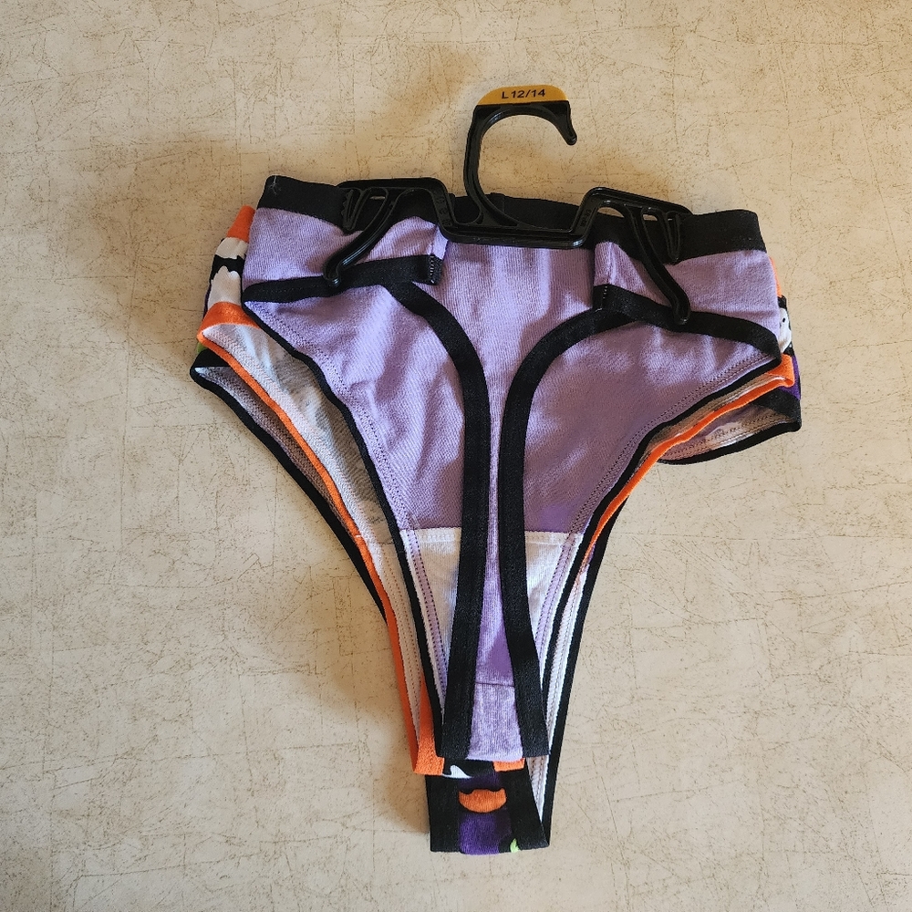 Women's Halloween Thong Panties, 3-Pack - Picture 4 of 5